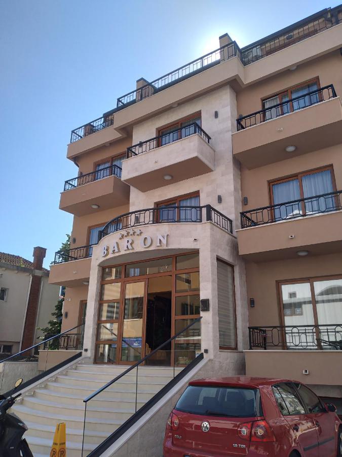 Baron Apartment